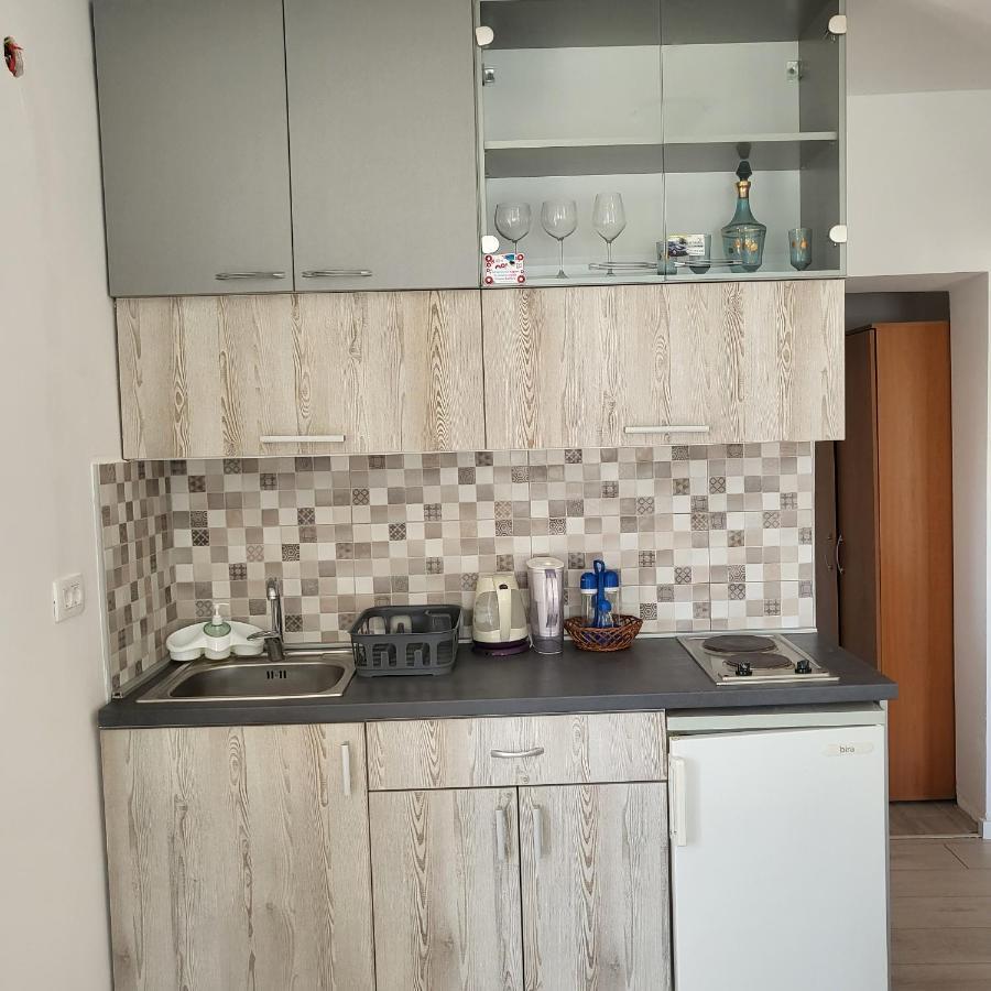 Apartmani Mia Sorajic Petrovac Eksteriør billede