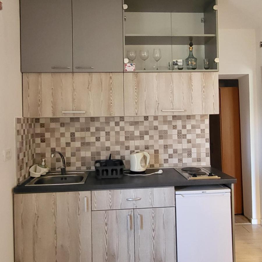 Apartmani Mia Sorajic Petrovac Eksteriør billede