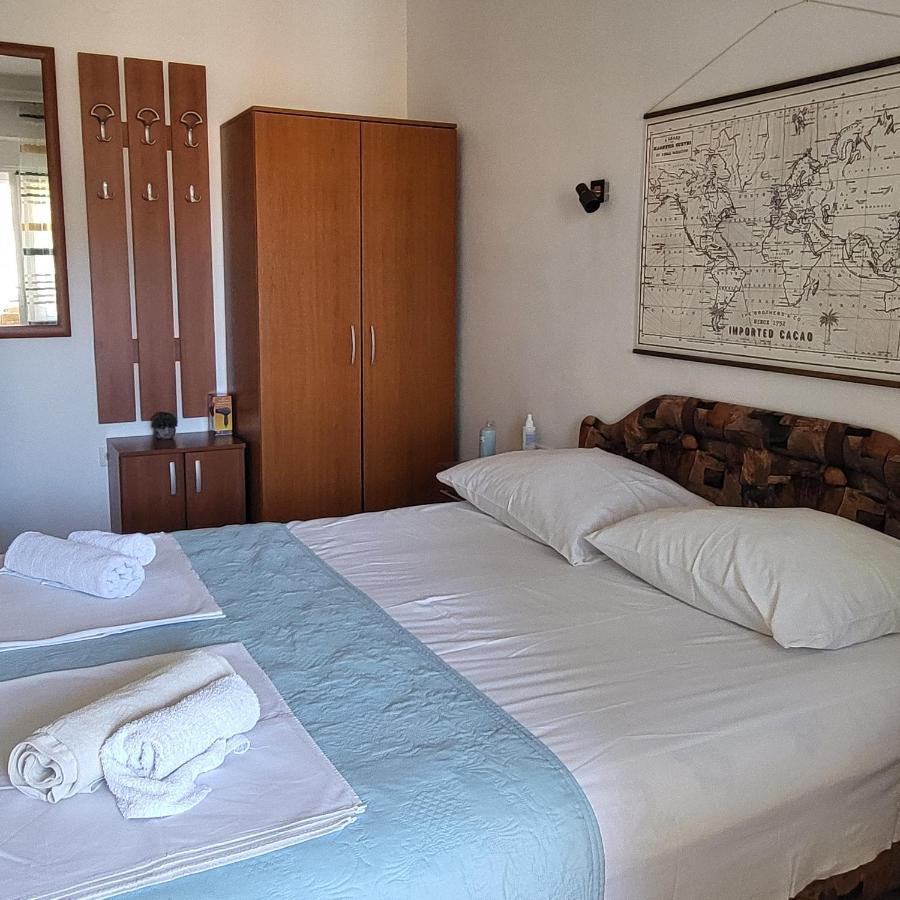 Apartmani Mia Sorajic Petrovac Eksteriør billede