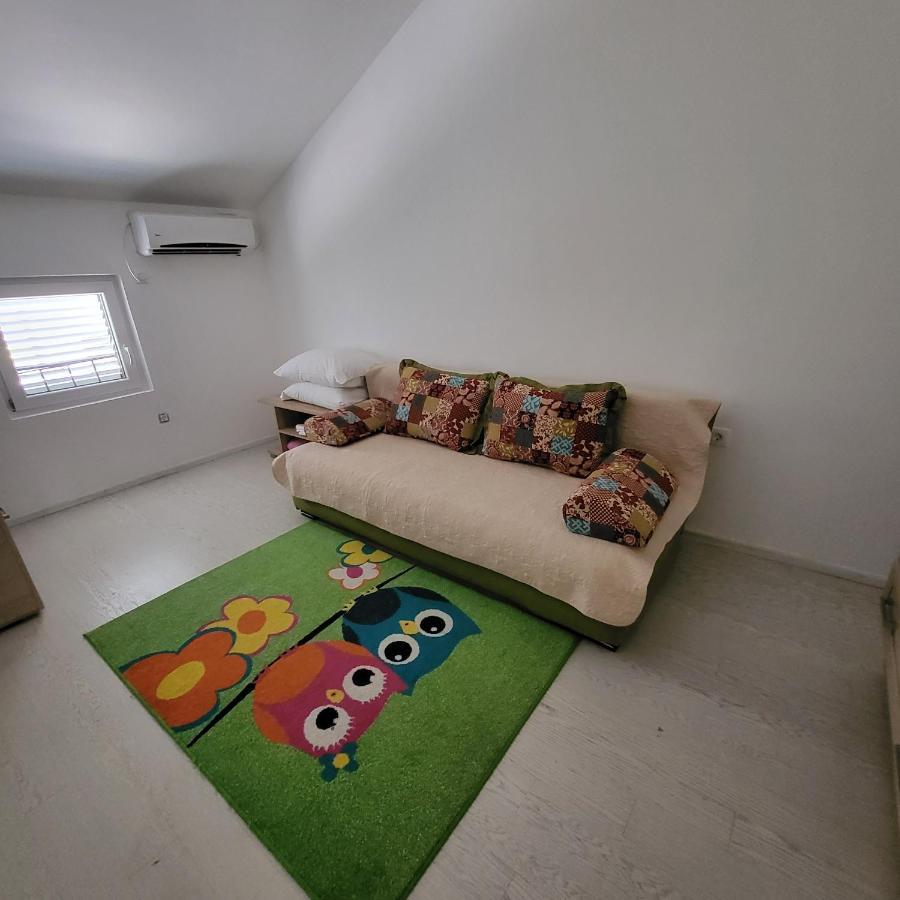 Apartmani Mia Sorajic Petrovac Eksteriør billede