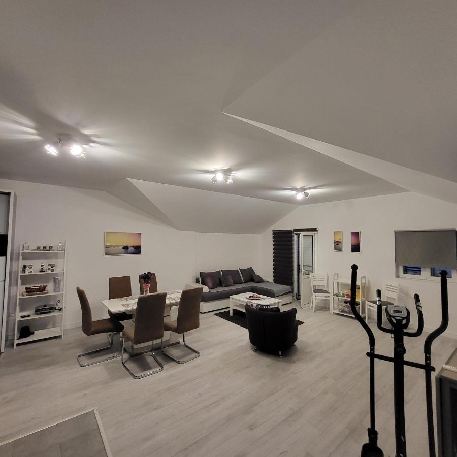 Apartmani Mia Sorajic Petrovac Eksteriør billede